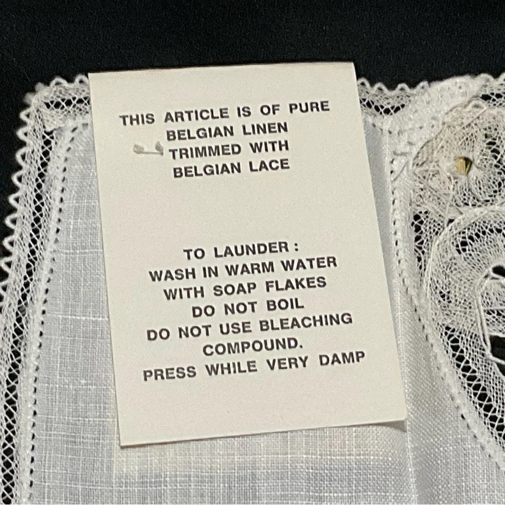 Belgian Lace Guest Towel - Linen - Battenberg Lace